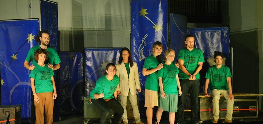 Escena Erasmus cierra su gira en Macastre y se solidariza con los incendios de este verano Escena Erasmus cierra su gira en Macastre y se solidariza con los incendios de este verano