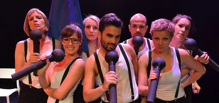 Escena Erasmus presenta el seu nou espectacle per a destapar les polítiques d’austeritat europees Escena Erasmus presenta el seu nou espectacle per a destapar les polítiques d’austeritat europees