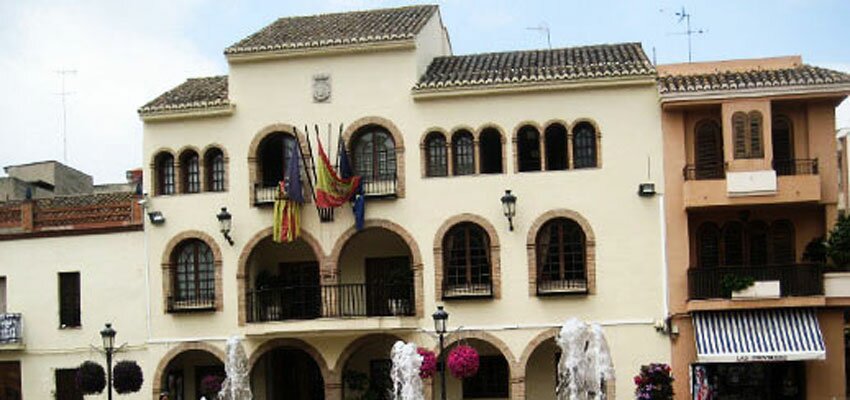 L’Eliana acull hui dimecres el nou espectacle d’Escena Erasmus a través del programa Unisocietat de la Universitat de València L’Eliana acull hui dimecres el nou espectacle d’Escena Erasmus a través del programa Unisocietat de la Universitat de València