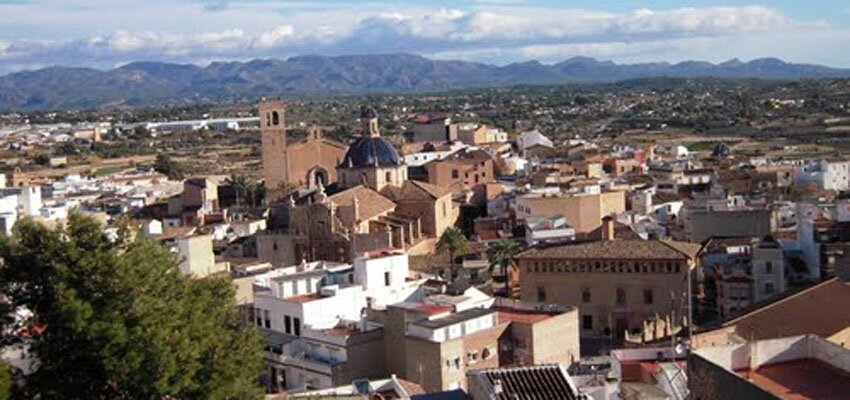 Llíria se suma a la gira de ‘Las Pequeñas Europas’ y acogerá mañana viernes el nuevo espectáculo de Escena Erasmus Llíria se suma a la gira de ‘Las Pequeñas Europas’ y acogerá mañana viernes el nuevo espectáculo de Escena Erasmus