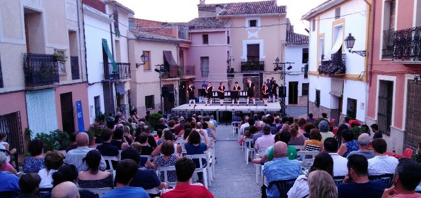 Prop de cinc mil espectadors han gaudit de l’obra ‘La gran final’, d’Escena Erasmus Prop de cinc mil espectadors han gaudit de l’obra ‘La gran final’, d’Escena Erasmus